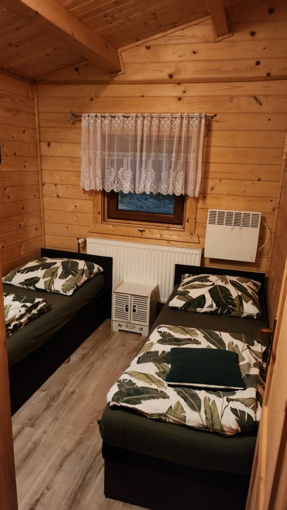 Domek Drewniany Piekielnik Экстерьер фото